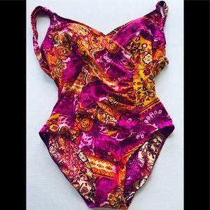 Body ID size 14 ladies 1 piece swim suit. NWOT. Never worn. Smoke free home.